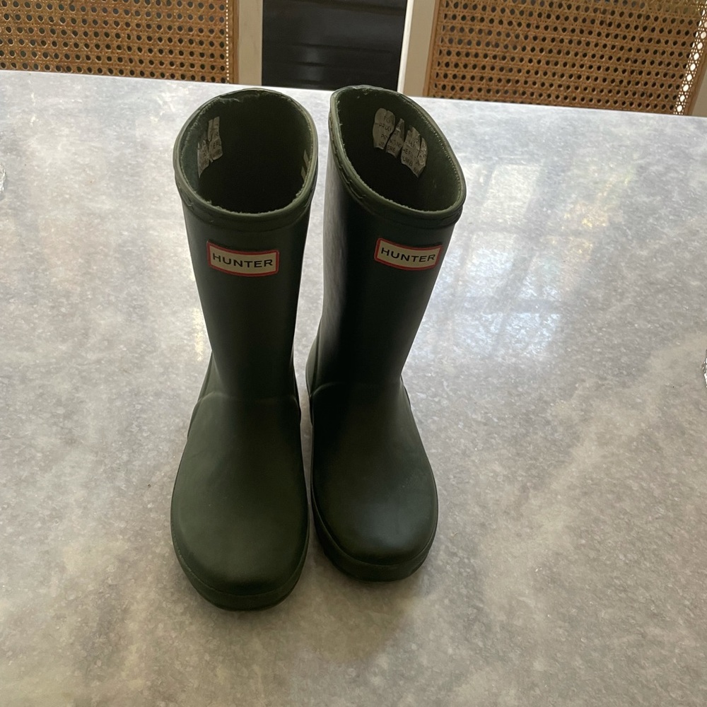 Hunter toddler size 11 dark green rain boots